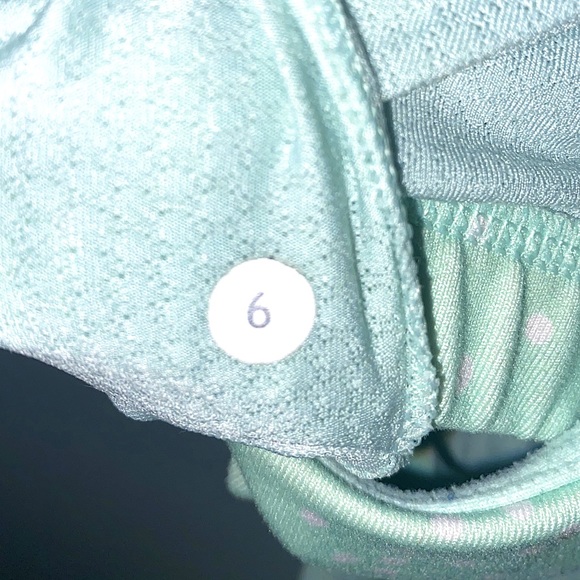 Lululemon Size 6 Mint No Limits Sports Bra Tank - Picture 4 of 6